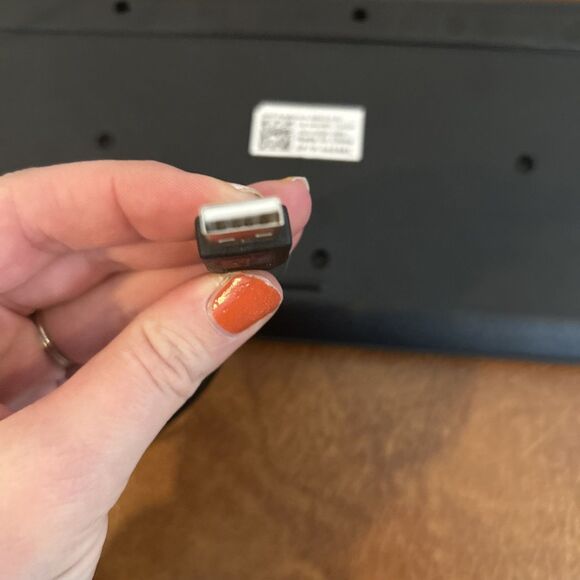 Dell KB212-B USB Quiet Key Keyboard - Black - Picture 8 of 8